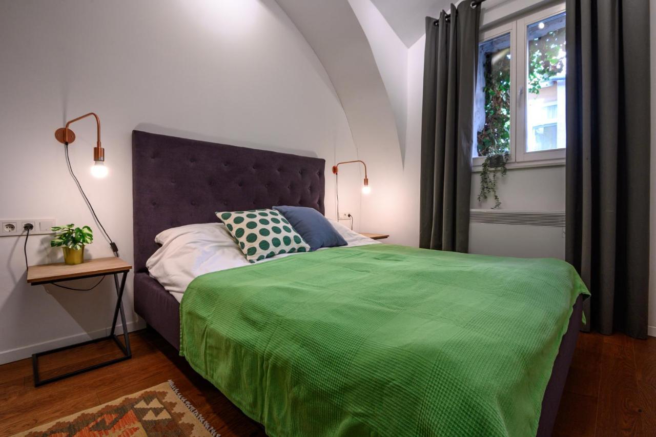 Swanky Old Town Apartment Zagreb Ngoại thất bức ảnh