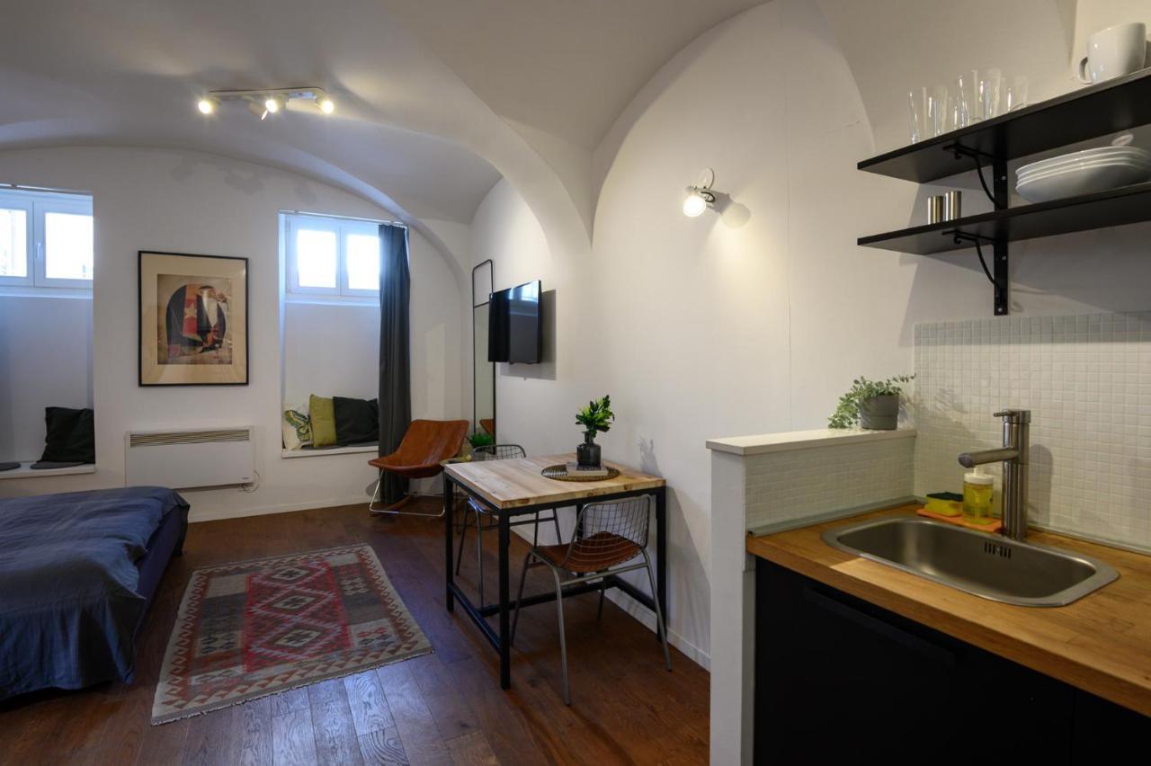Swanky Old Town Apartment Zagreb Ngoại thất bức ảnh