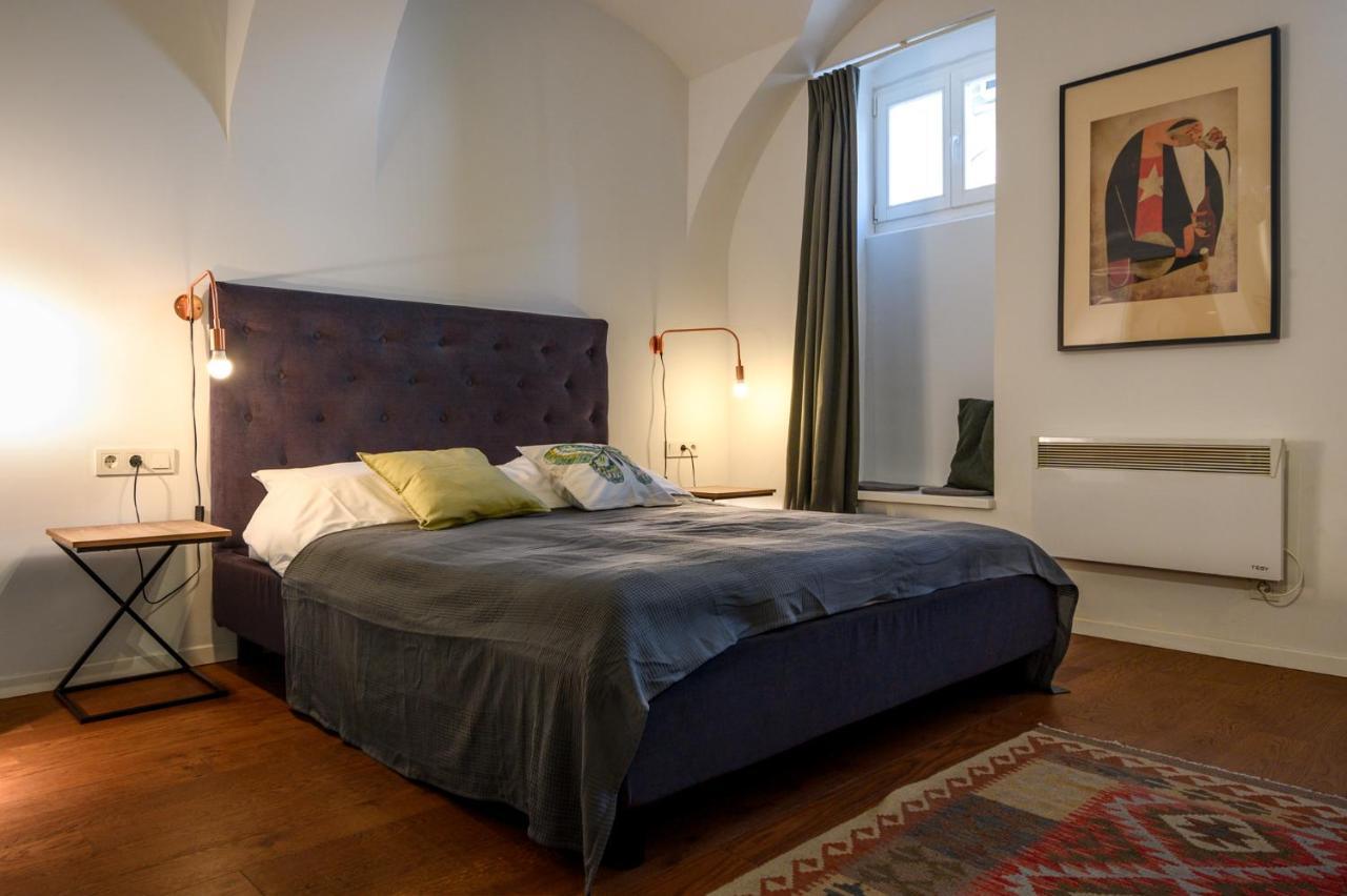 Swanky Old Town Apartment Zagreb Ngoại thất bức ảnh