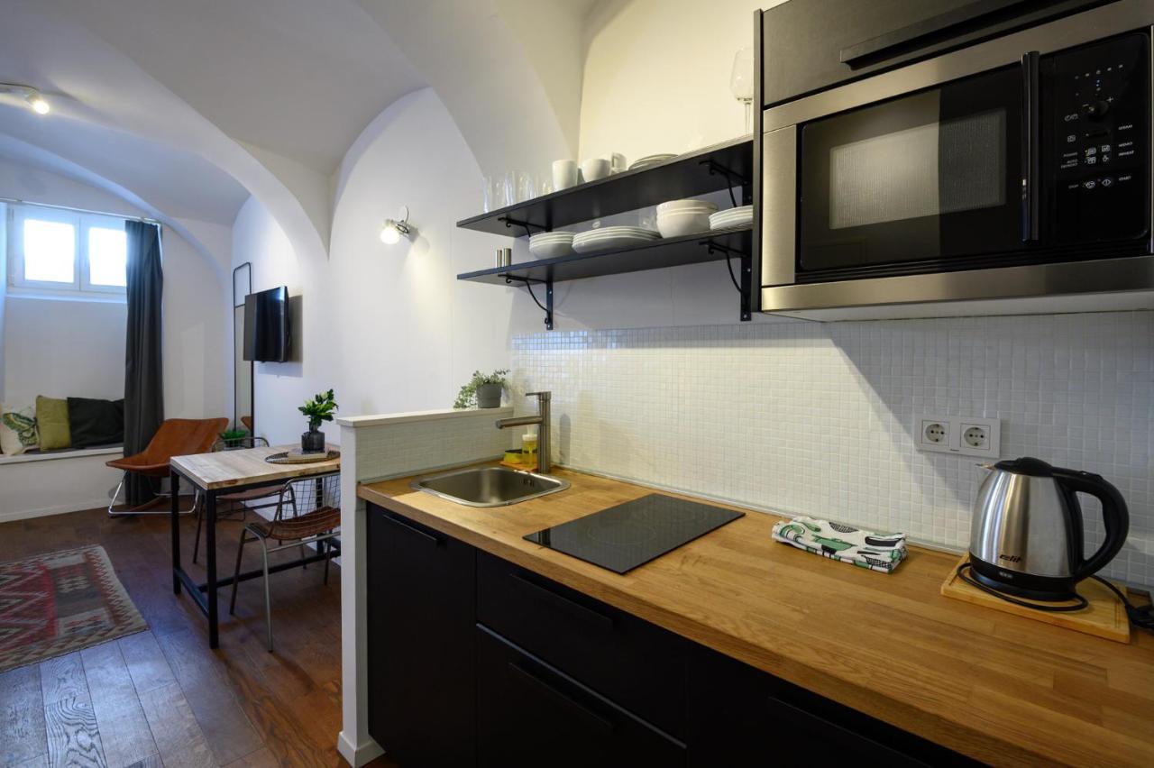 Swanky Old Town Apartment Zagreb Ngoại thất bức ảnh